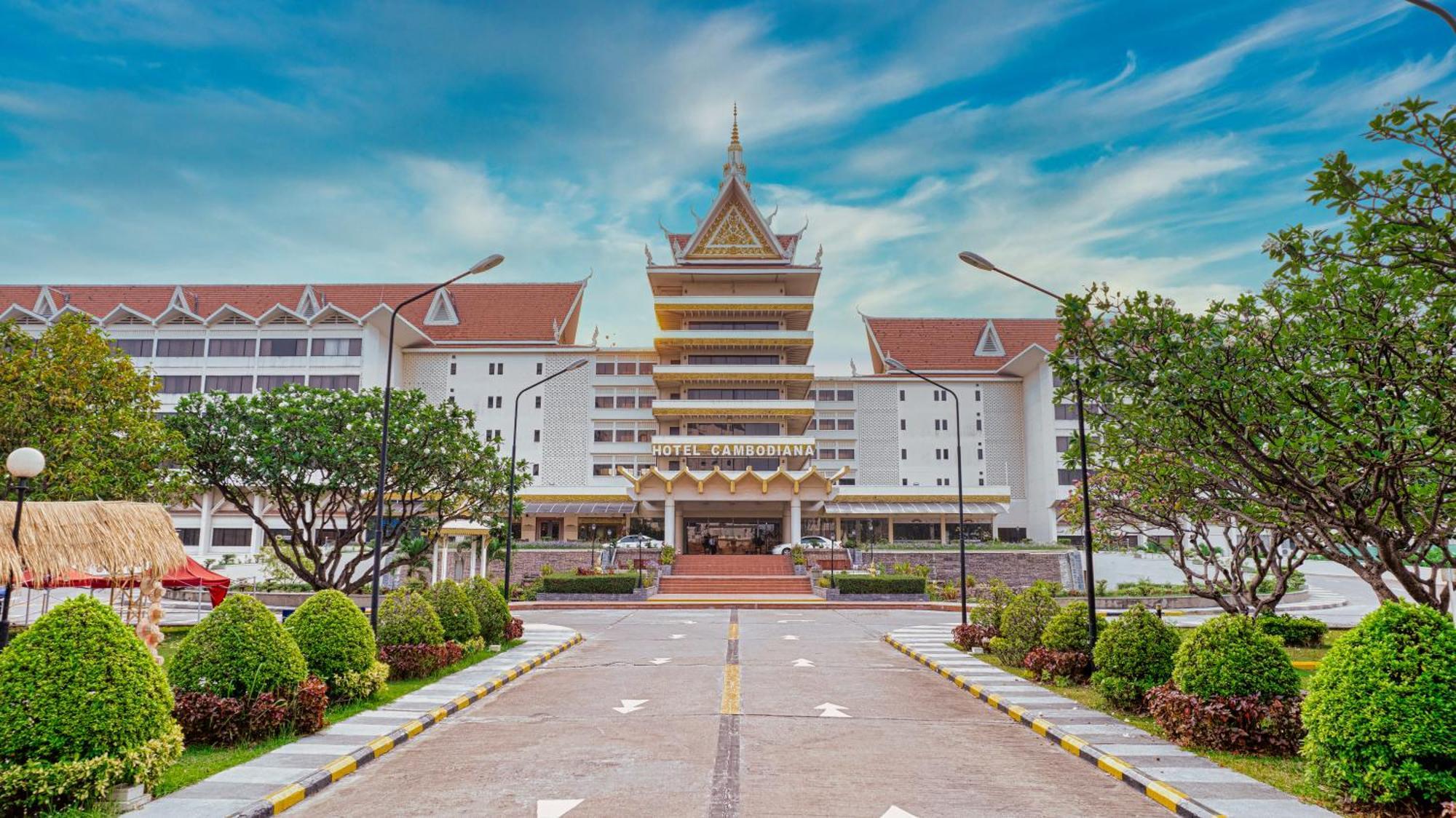 Hotel Cambodiana Phnom Penh Exterior foto